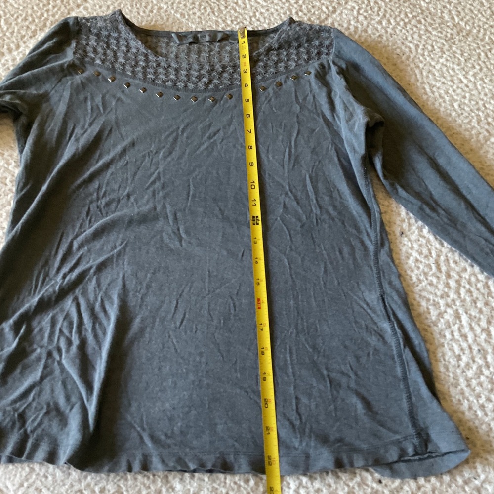 Garcia Jeans Long Sleeve Top Womens S Gray Excellent Studded Lace Yoke Tee - Picture 5 of 6